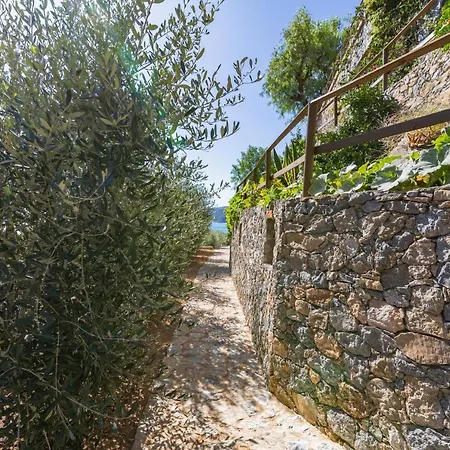 La Sterlizia Di Santa Croce Resort 3*