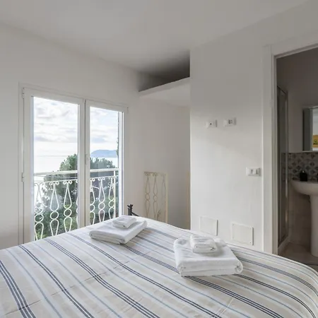 Resort La Sterlizia Di Santa Croce 3*
