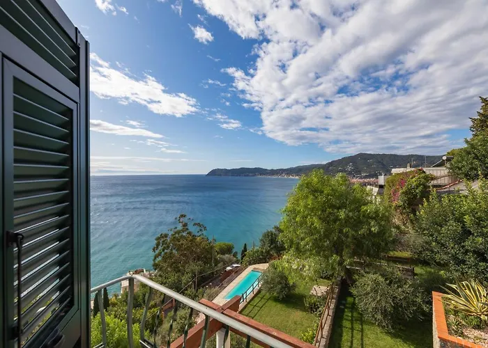 La Sterlizia Di Santa Croce Semesteranläggning (resort) Alassio