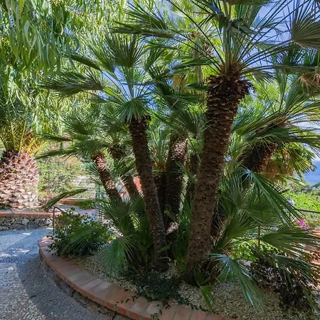 La Sterlizia Di Santa Croce Semesteranläggning (resort) Alassio