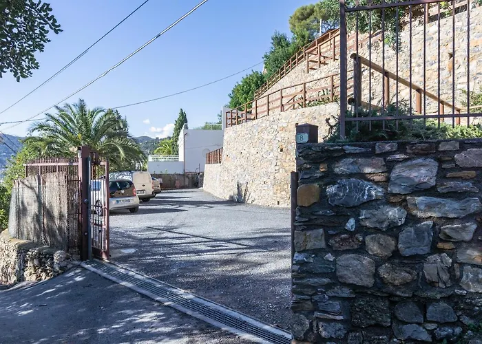 La Sterlizia Di Santa Croce