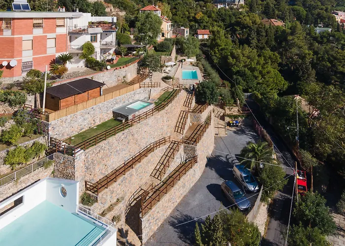 La Sterlizia Di Santa Croce Üdülőközpont Alassio